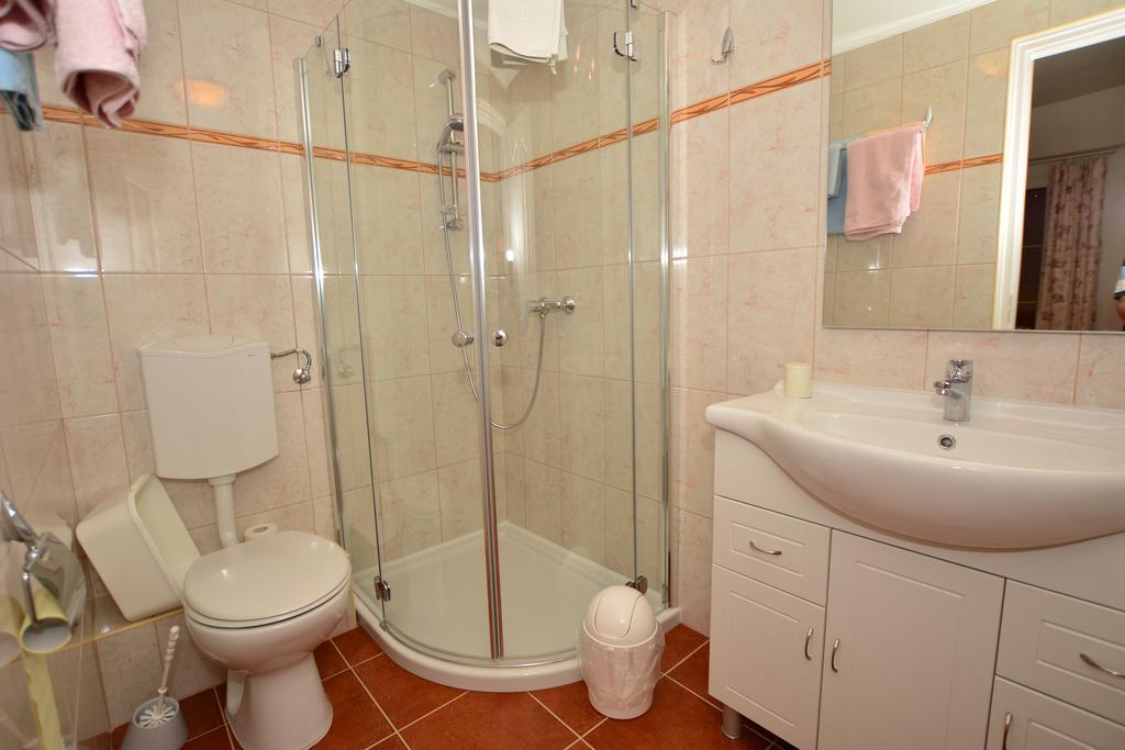 Viragoskert Apartman Hévíz Kamer foto