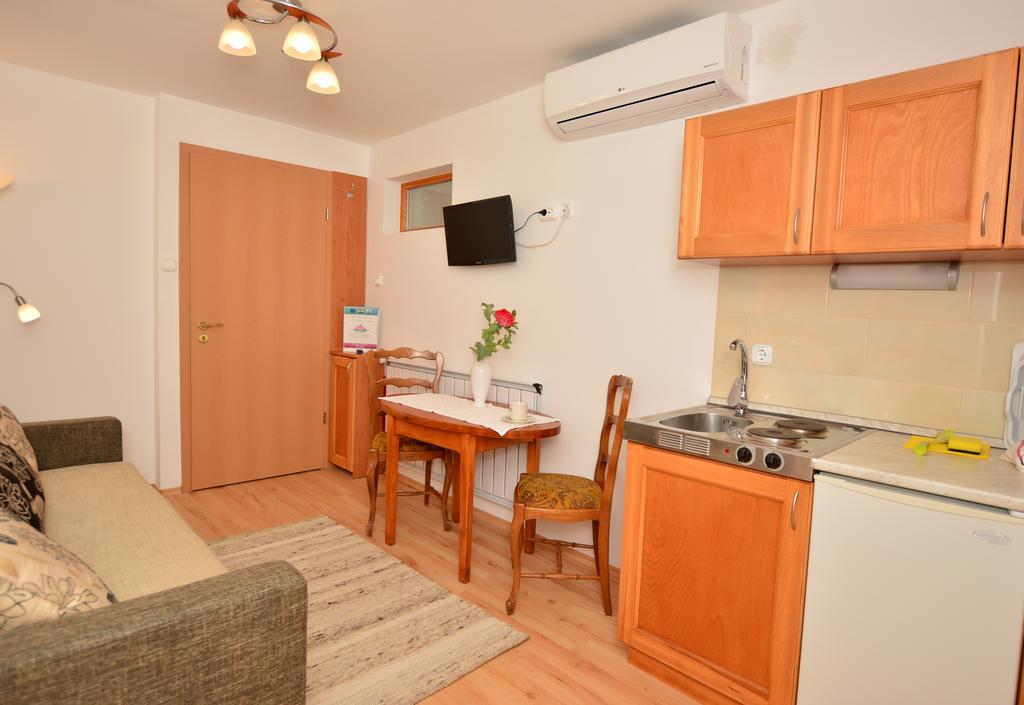 Viragoskert Apartman Hévíz Kamer foto