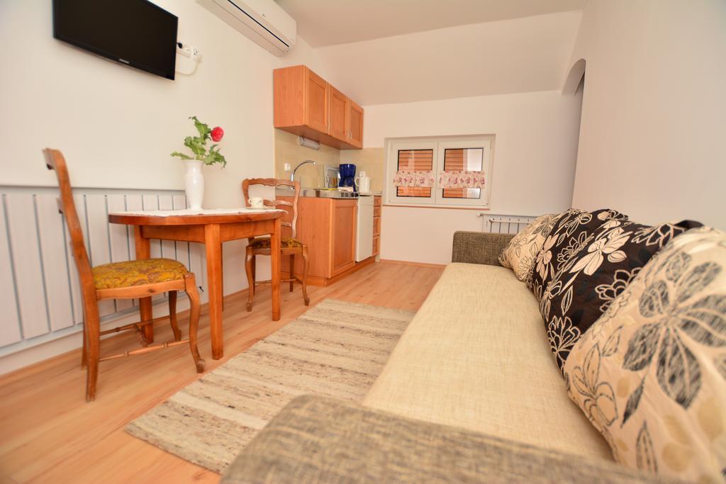 Viragoskert Apartman Hévíz Kamer foto