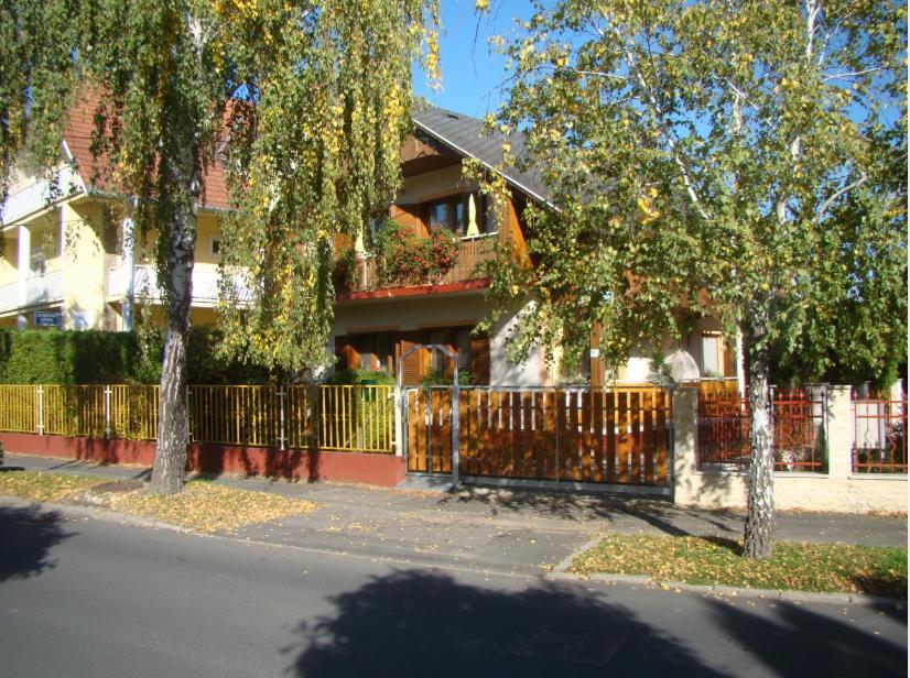 Viragoskert Apartman Hévíz Buitenkant foto